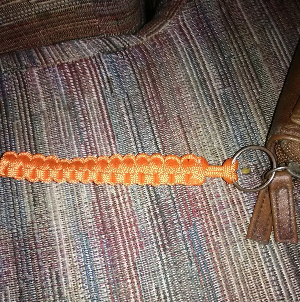 Paracord bracelet with a Paracord keychain